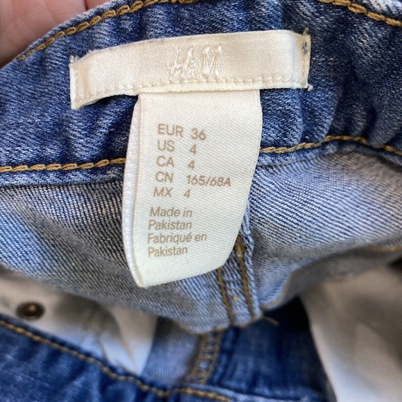 H & M cut off blue denim jeans shorts distressed classic size 4 stretch casual - Picture 3 of 4